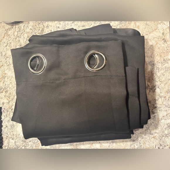 2 panels of black out curtains - Picture 1 of 2